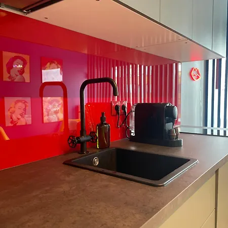 Apartament Sky Zabrska15 21st Floor Or 10th Floor Parking Self Check-in *