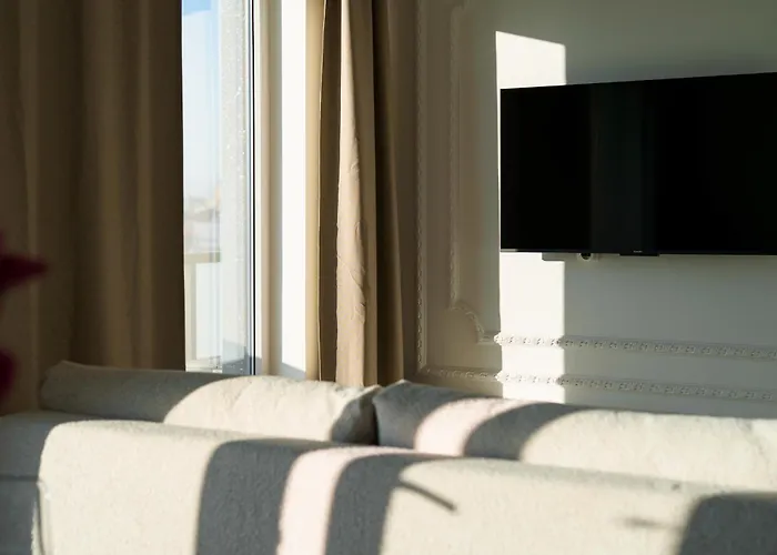 Sky Zabrska15 21st Floor Or 10th Floor Parking Self Check-in Apartament