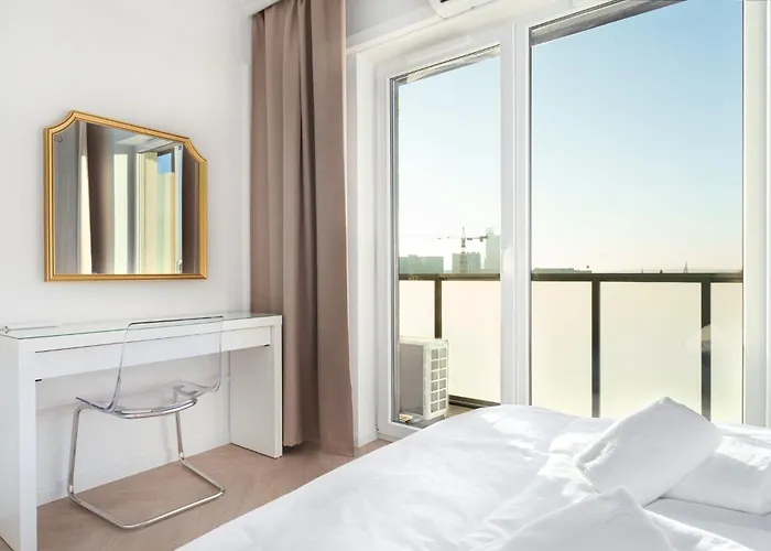 Sky Zabrska15 21st Floor Or 10th Floor Parking Self Check-in Apartament *